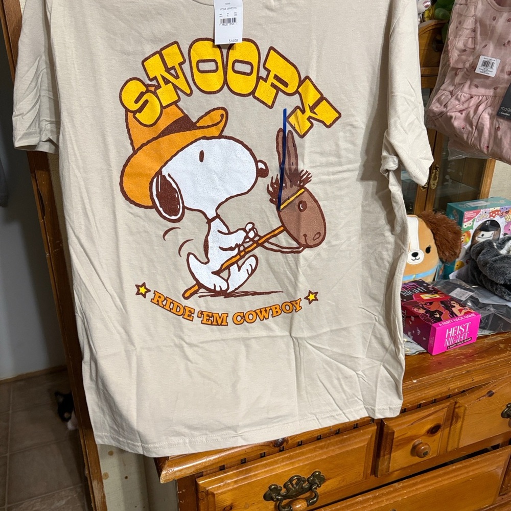 Peanuts Sand T-Shirt with Yellow Graphic